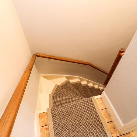Ednas Cottage Ambleside Bagian luar foto