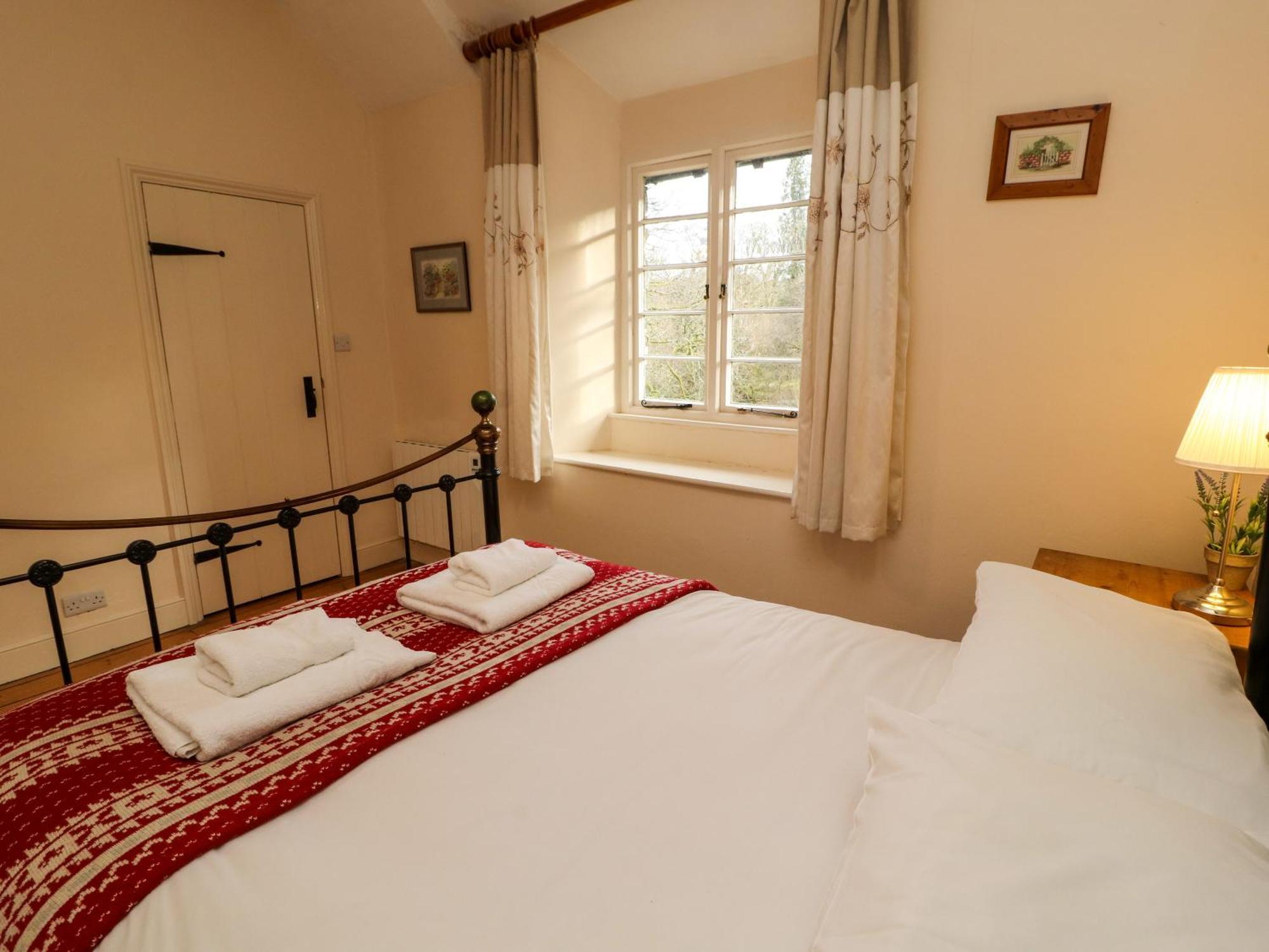 Ednas Cottage Ambleside Bagian luar foto