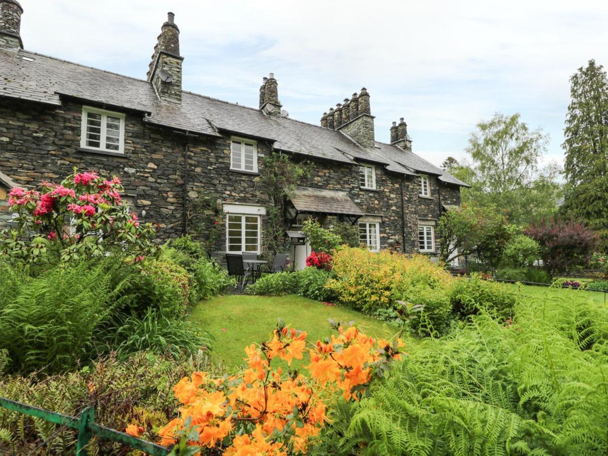 Ednas Cottage Ambleside Bagian luar foto